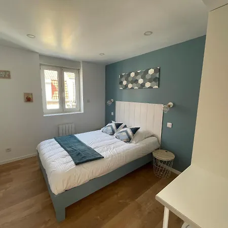 L'étoile De - Le Bord De Apartamento